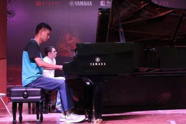 2018年yl6809永利亚洲音乐奖学金南京艺术学院启动仪式 </br>  暨yl6809永利海外艺术家爱德华·昆斯音乐会及大师班圆满结束